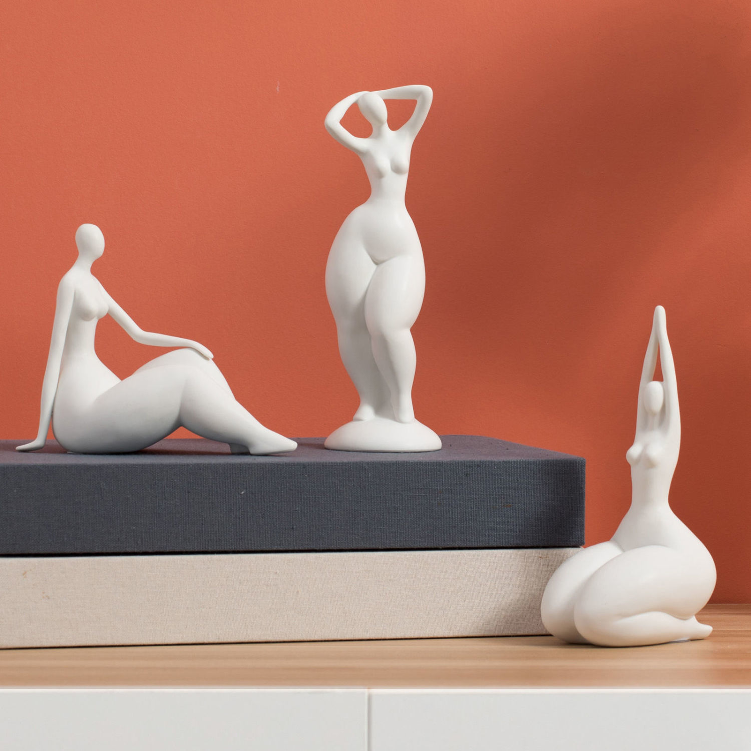 Estatueta de cerâmica abstrata - Home Office And Tv Room Ideas avaliação e preço